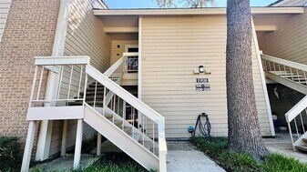 1908 Chasewood Cir in Arlington, TX - Building Photo