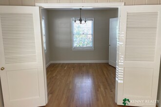 123 Beverly Dr in San Carlos, CA - Building Photo - Building Photo