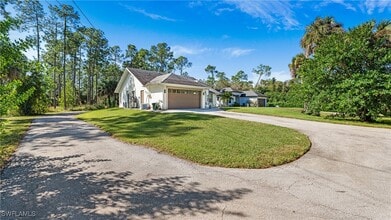 3590 10th Ave NE in Naples, FL - Building Photo - Building Photo