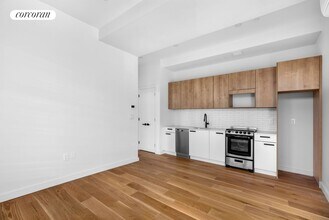413 Throop Ave in Brooklyn, NY - Building Photo - Building Photo