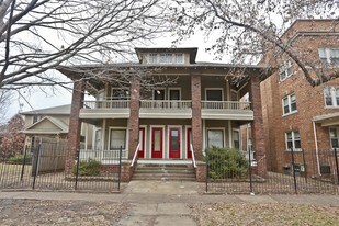 428 N Topeka St Apartments