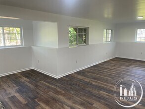 7 Sultana Ter in Southington, CT - Foto de edificio - Building Photo