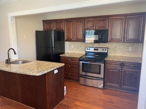 23 Wilton St in Greenville, SC - Building Photo - Building Photo