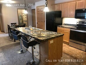 1010 Berry Ave in Tomah, WI - Building Photo - Building Photo