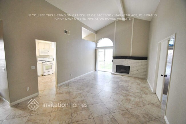 31423 Paseo de Las Olas, Unit 1-312 in Temecula, CA - Building Photo - Building Photo