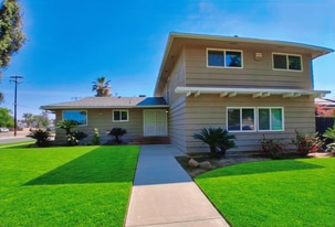 5780 N 8th St in Fresno, CA - Building Photo