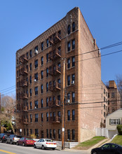 706 Warburton Ave in Yonkers, NY - Building Photo - Building Photo