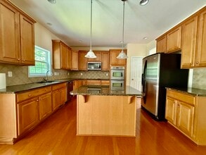 410 Harkness Cir in Durham, NC - Building Photo - Building Photo