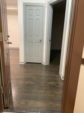7953 S Essex Ave in Chicago, IL - Building Photo - Building Photo