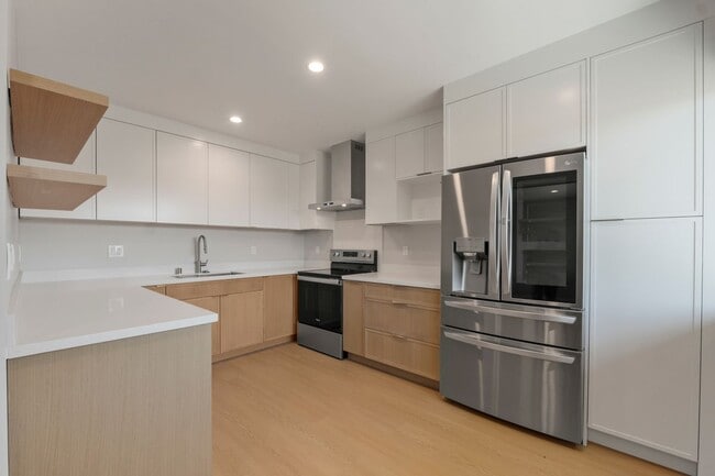 3801 Lincoln Ave in Oakland, CA - Building Photo - Building Photo