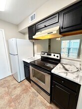 2021 S Brightside View Dr in Baton Rouge, LA - Building Photo - Building Photo