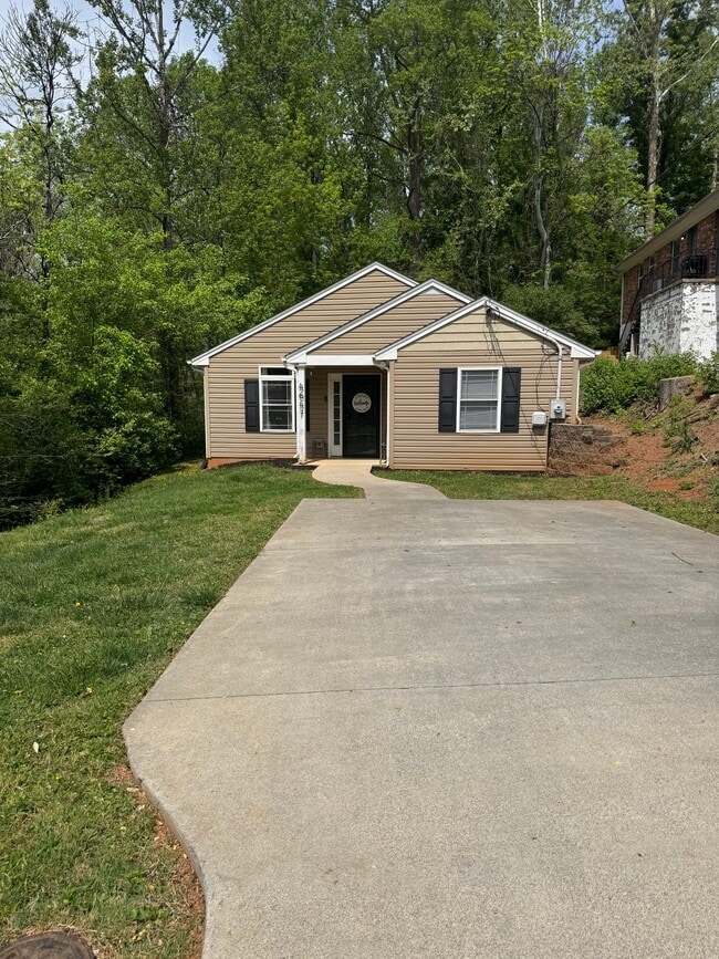 4647 Ferncliff Dr, Unit 1443 in Lynchburg, VA - Foto de edificio - Building Photo