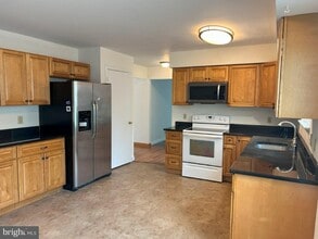 12 Sumac Ct in Newark, DE - Building Photo - Building Photo