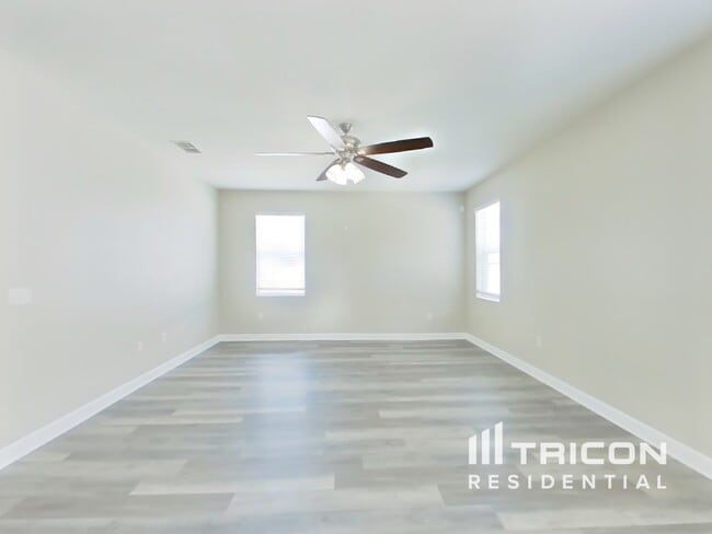 4044 Festival Pointe Blvd in Mulberry, FL - Foto de edificio - Building Photo