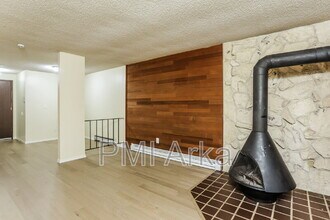 14404 NE 31st St in Bellevue, WA - Building Photo - Building Photo