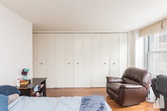 777 N Michigan Ave, Unit # 01908 in Chicago, IL - Building Photo - Building Photo