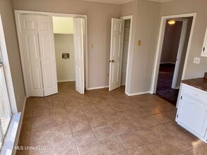 6440 Lynnfield Rd in Horn Lake, MS - Building Photo - Building Photo