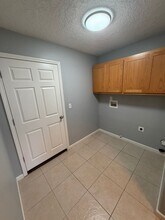 929 Wassom St in Lebanon, OR - Building Photo - Building Photo