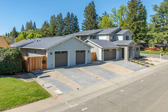 40 Adler Cir in Sacramento, CA - Building Photo - Building Photo