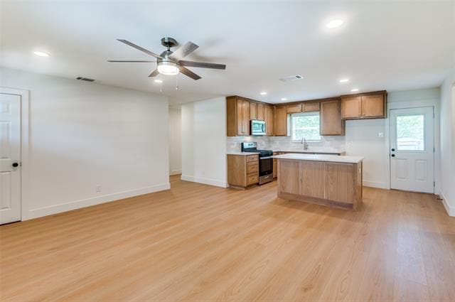 418 Goodyear St in Irving, TX - Building Photo - Building Photo