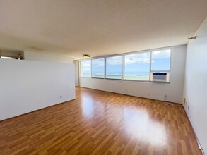 1060 Kamehameha Hwy in Pearl City, HI - Building Photo - Building Photo