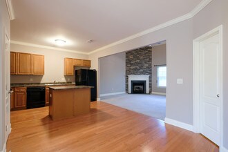 735 Tulip Grove Rd-Unit -#327 in Nashville, TN - Building Photo - Building Photo