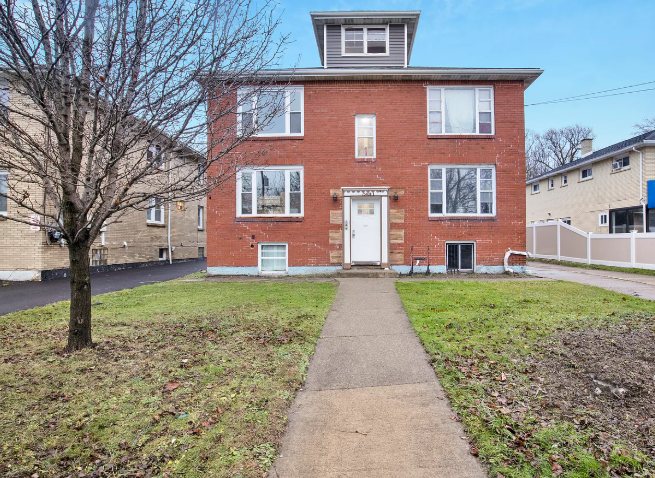 1540 Abbott Rd in Buffalo, NY - Building Photo