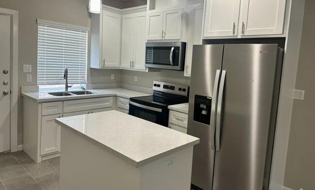 2508 E Israel Ave in Alton, TX - Building Photo - Building Photo