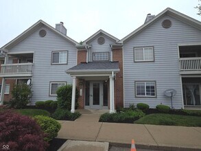 8314 Glenwillow Ln in Indianapolis, IN - Building Photo - Building Photo