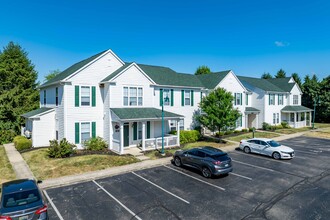 Gorden Farms Luxury Condominiums in Dublin, OH - Foto de edificio - Building Photo