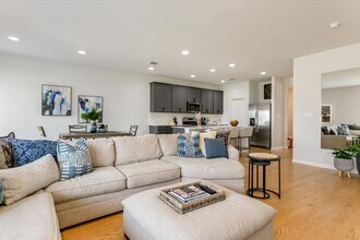 12216 Texana Trl in Manor, TX - Foto de edificio - Building Photo