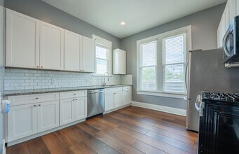 2007 S Presa St in San Antonio, TX - Building Photo - Building Photo