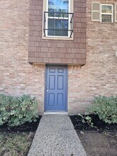 500 N Post Oak Ln in Houston, TX - Building Photo - Building Photo