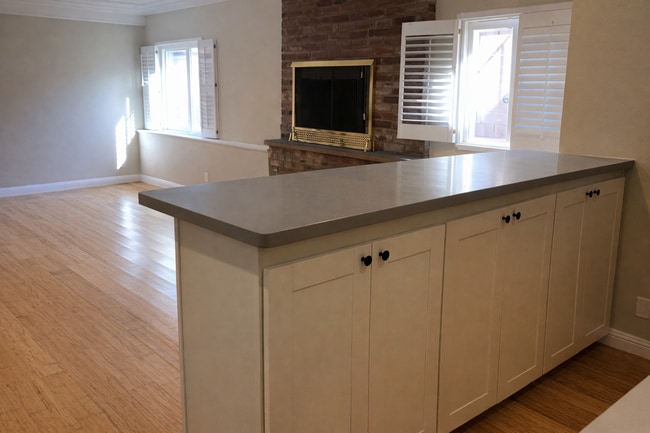 1111 North Rd in Belmont, CA - Foto de edificio - Building Photo