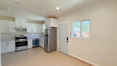 640 W Invergarry St in Glendora, CA - Building Photo - Building Photo