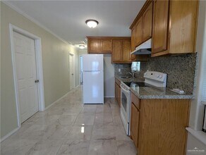 209 N Kansas Ave in Weslaco, TX - Building Photo - Building Photo