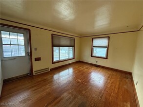 4907 E 88th St in Garfield Heights, OH - Building Photo - Building Photo