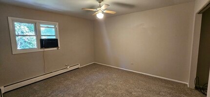 111 Arthur Ave in Fox Lake, IL - Foto de edificio - Building Photo