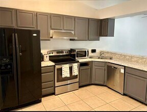 5453 Lake Margaret Dr in Orlando, FL - Building Photo - Building Photo