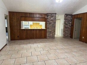 11230 Angelique Dr in Houston, TX - Building Photo - Building Photo