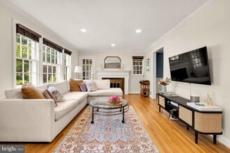 1802 August Dr in Silver Spring, MD - Building Photo - Building Photo