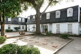 Boulevard Apartments in Houston, TX - Foto de edificio - Building Photo