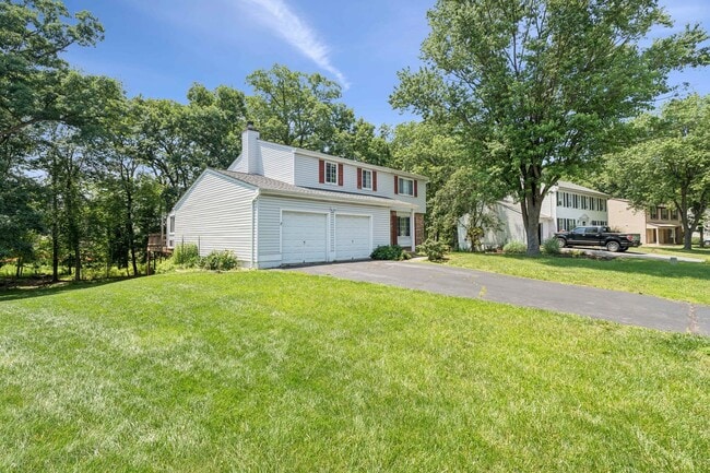 115 S Dickenson Ave in Sterling, VA - Building Photo - Building Photo