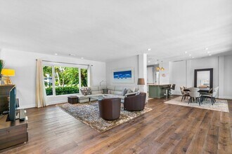 225 NW 11th St in Delray Beach, FL - Building Photo - Building Photo