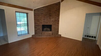 706 Paintbrush Dr in Keller, TX - Building Photo - Building Photo