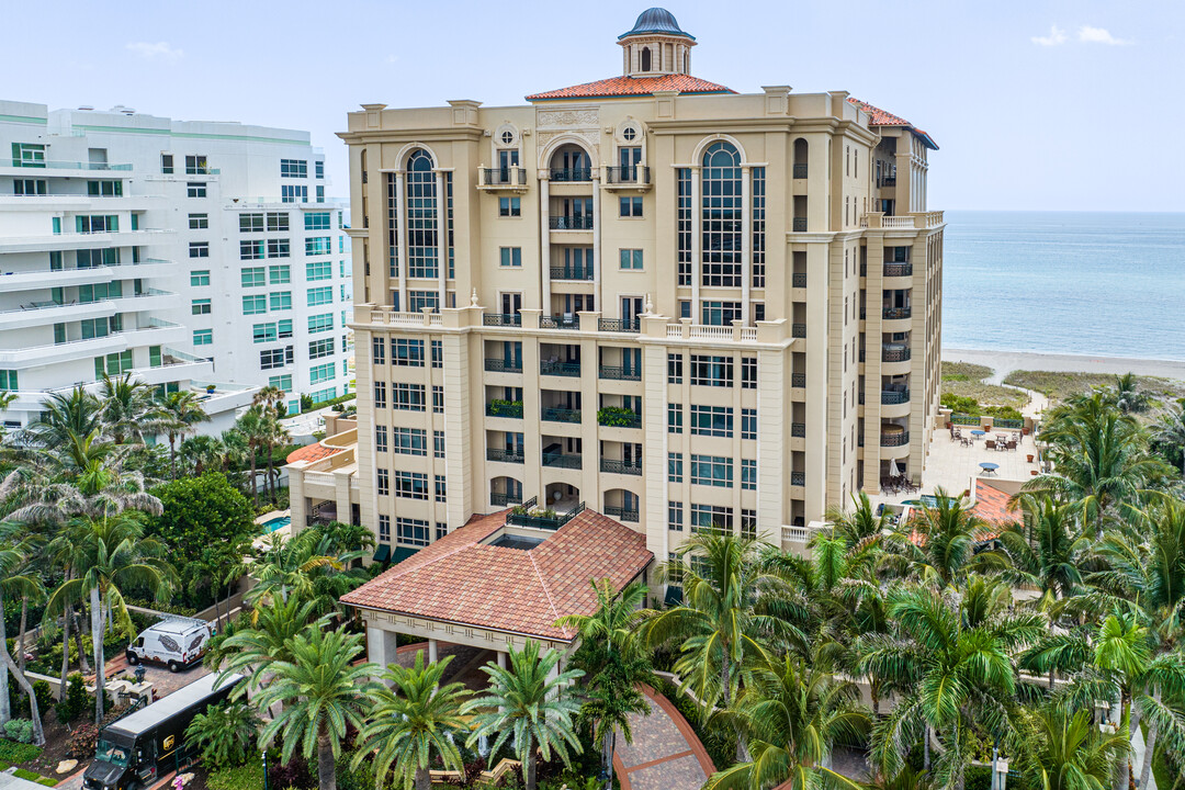 Luxuria in Boca Raton, FL - Foto de edificio