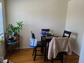 2239 N Central Park Ave in Chicago, IL - Building Photo - Building Photo
