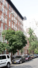 22 King St in New York, NY - Building Photo - Building Photo