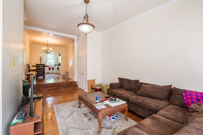 property at 1613 S 2nd St