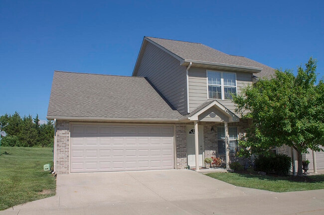 property at 1304 E Brown School Rd